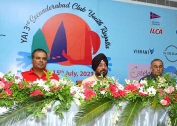 Lieutenant General JS Sidana,  the Commandant of the Military College of Electronics and Mechanical Engineering (MCEME) inaugurates Secunderabad Club Youth Regatta