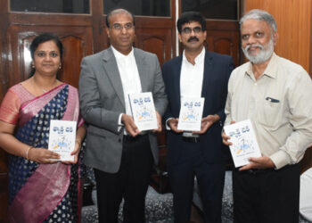 Telangana HC Justice Vijaysen Reddy releases a book on Fact-Checking!